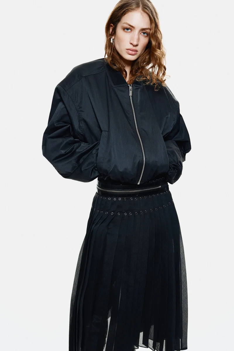 H&M Eyelet-detail plissé skirt