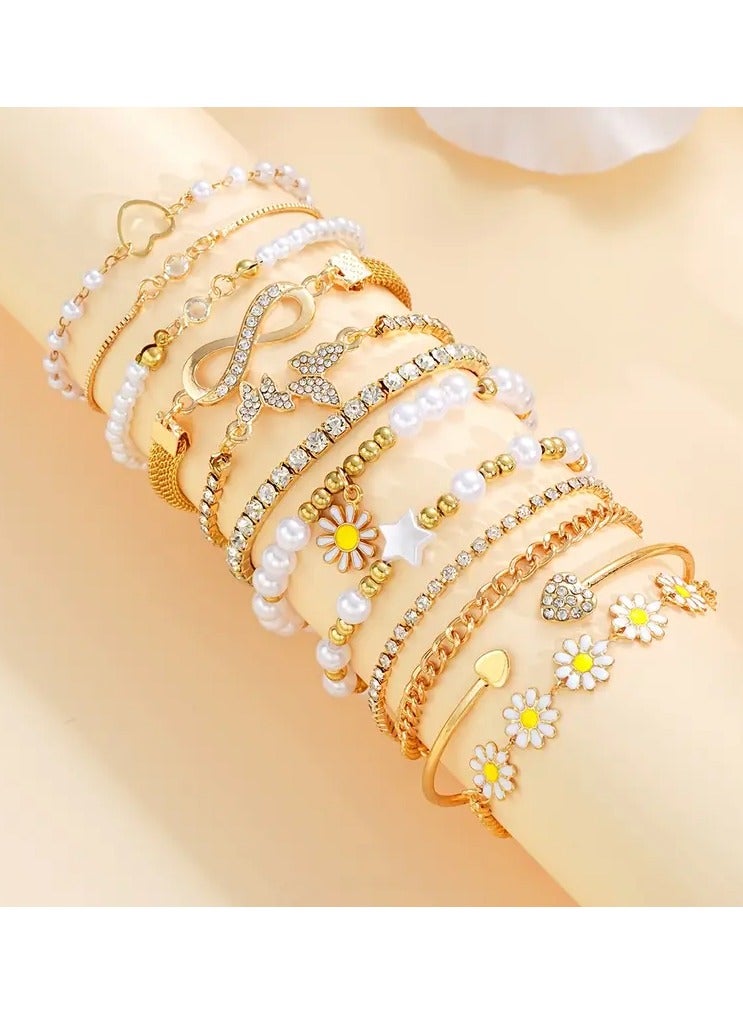 طقم أساور أنيق من ١٢ قطعة من اللؤلؤ الصناعي وزهرة الأقحوان - دلايات على شكل قلب ونجمة وفراشة للنساء | مثالي للعطلات والارتداء اليومي والهدايا - Image 5