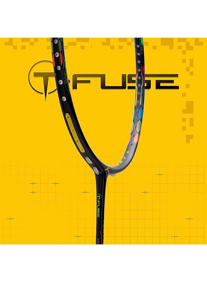 HUNDRED مضرب تنس الريشة FLUTTER 7 ATTK المصنوع من ألياف الكربون غير المربوطة بغطاء كامل للمضرب (أسود/أحمر) | للاعبين المحترفين | 84 جرام | أقصى شد للوتر - 32 رطلاً - Image 2