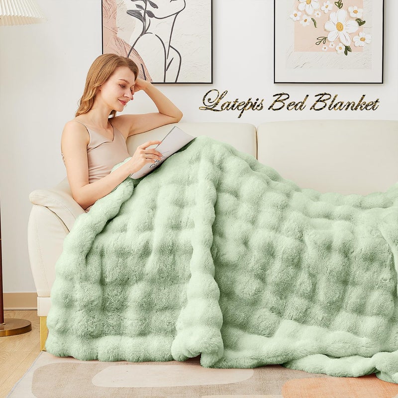 Latepis Faux Fur Throw Blanket Sage Green Bubble Cozy Soft Heavy Blanket for Couch Fuzzy Thick Blanket for Sofa Bedroom Plush Fluffy Warm Blanket for Winter Luxury Throw Blanket 50''x60''  860gsm - Image 3