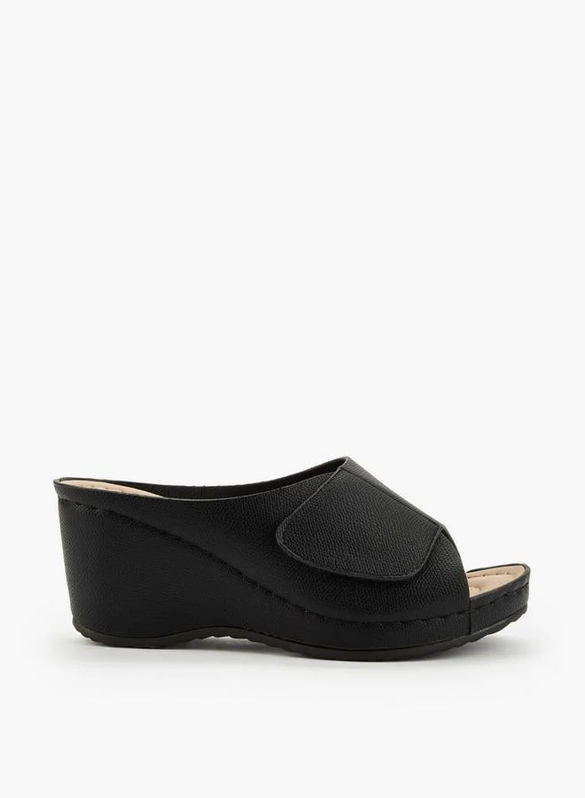 Women Textured Wedge Sandals