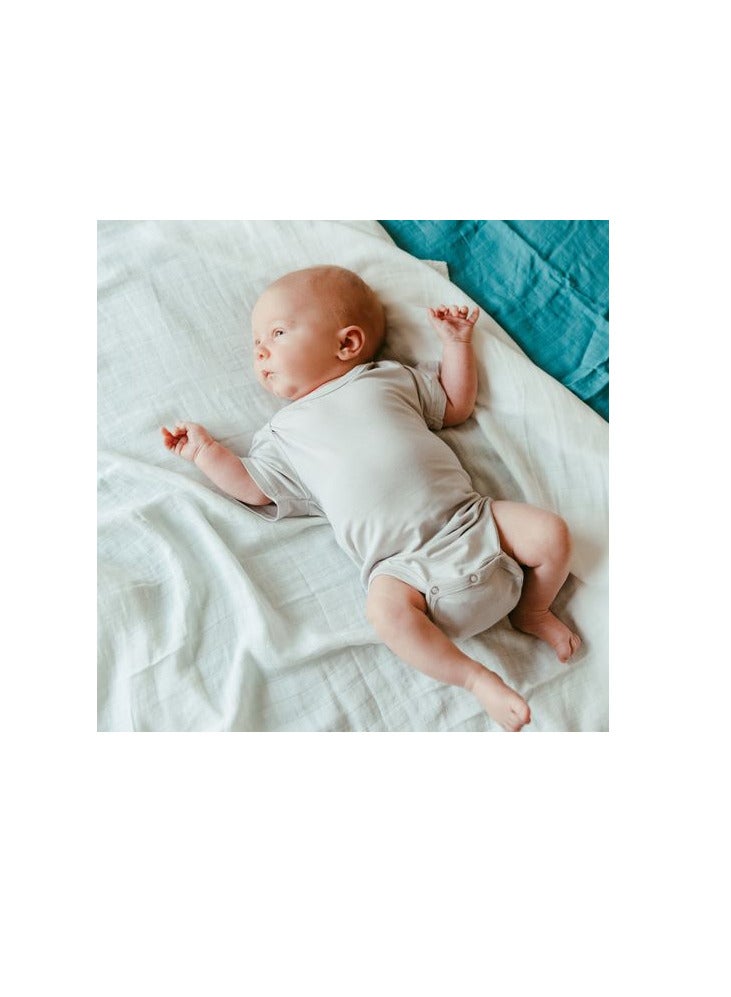 Anvi Baby Set of 3 Organic Bamboo Spandex Bodysuit- Gift set 3-6m White/Soft Sage/ Grey  - Image 4