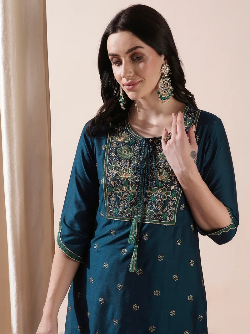 globus Women Teal Green Floral Embroidered Thread Work Straight Kurta With Trousers
