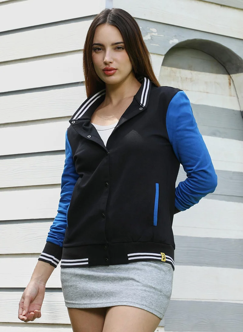 كامبوس سوترا جاكيت بومبر نسائي بياقة بيسبول وأكمام طويلة مضلعة وإغلاق بأزرار بلون أزرق كهربائي وأسود عقيق للملابس الكاجوال