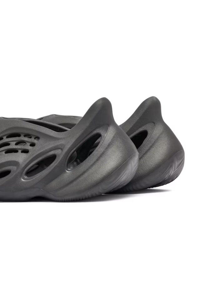 yeezy Yeezy Foam Runner Onyx  - Image 4