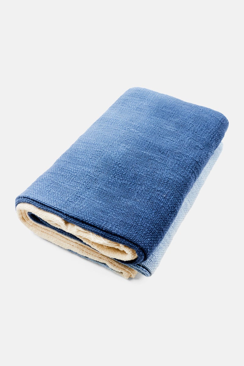 VCNY Home Ombre Throws 127 L x 152 W cm, Blue/White  - Image 2