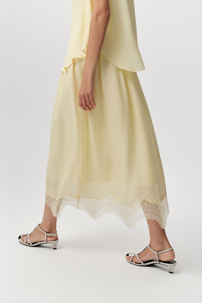 EXQUISE Crew Neck, Gathered Waist, Lace Detail, Regular Midi Yellow Dress - Image 4