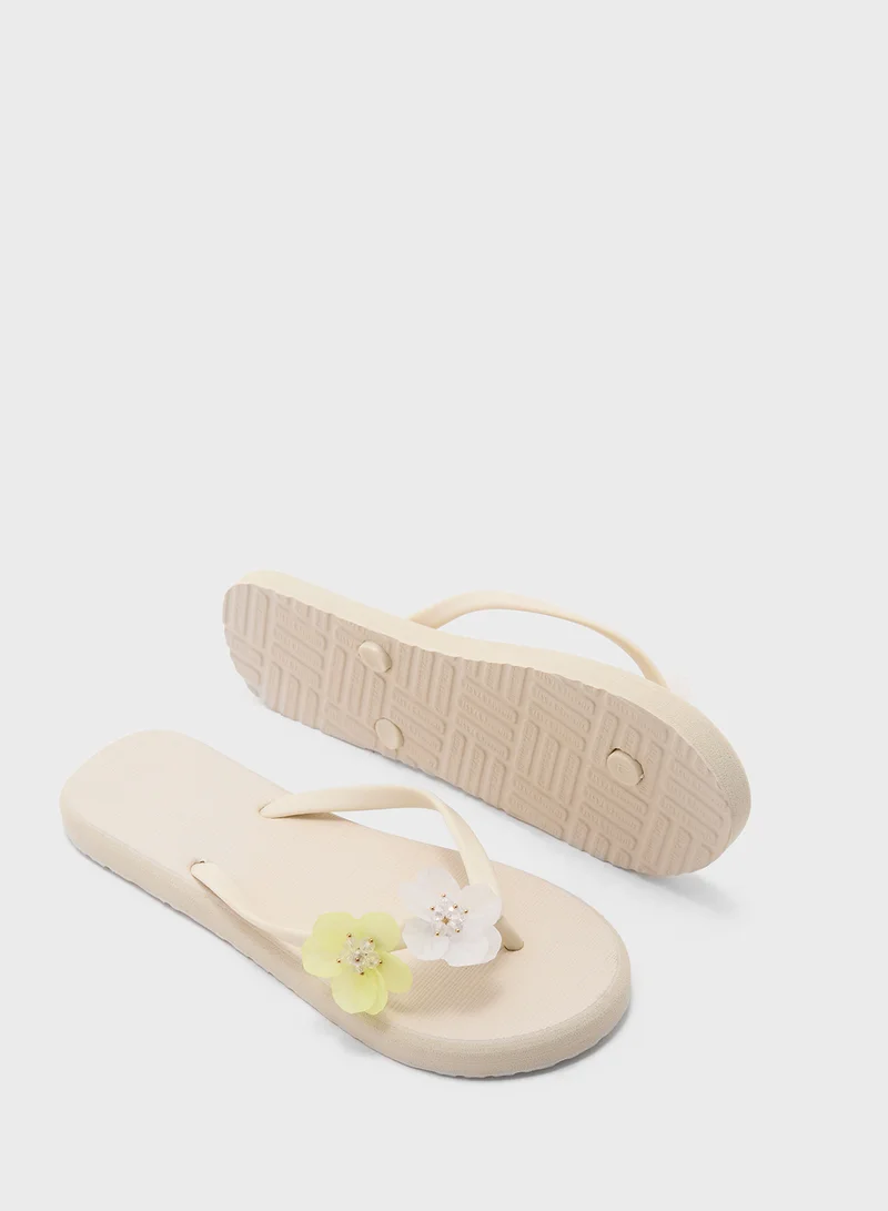 Ginger Floral Trim Flipflop