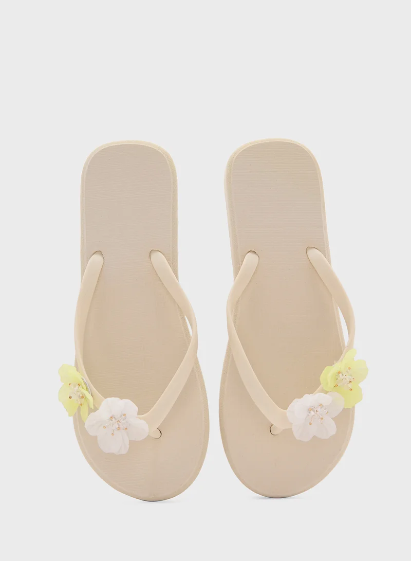 Ginger Floral Trim Flipflop