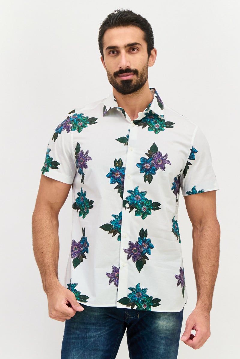 PERRY ELLIS قميص رجالي بقصة مريحة بأكمام قصيرة مطبوع بالكامل، مجموعة بيضاء - Image 1