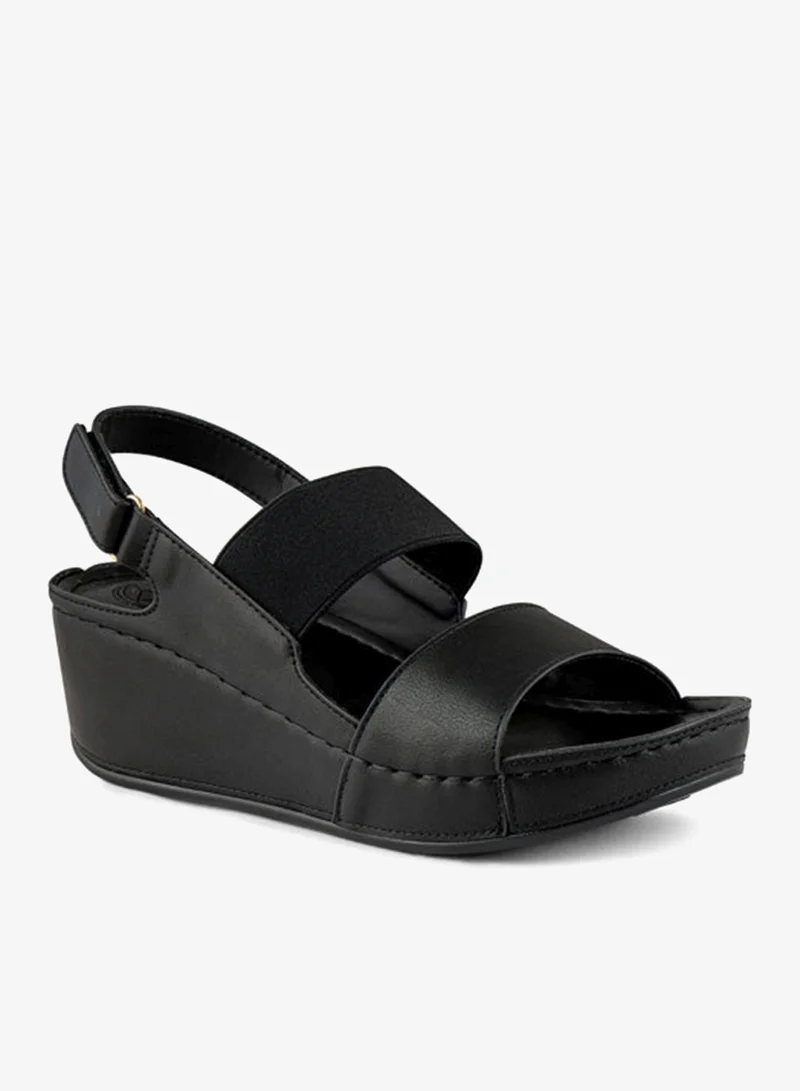 فينتشي صنادل نسائية بحزام كاحل ووتد