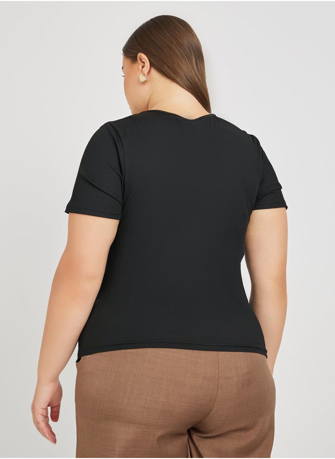 Styli Plus Size Textured Twisted Front T-Shirt  - Image 4