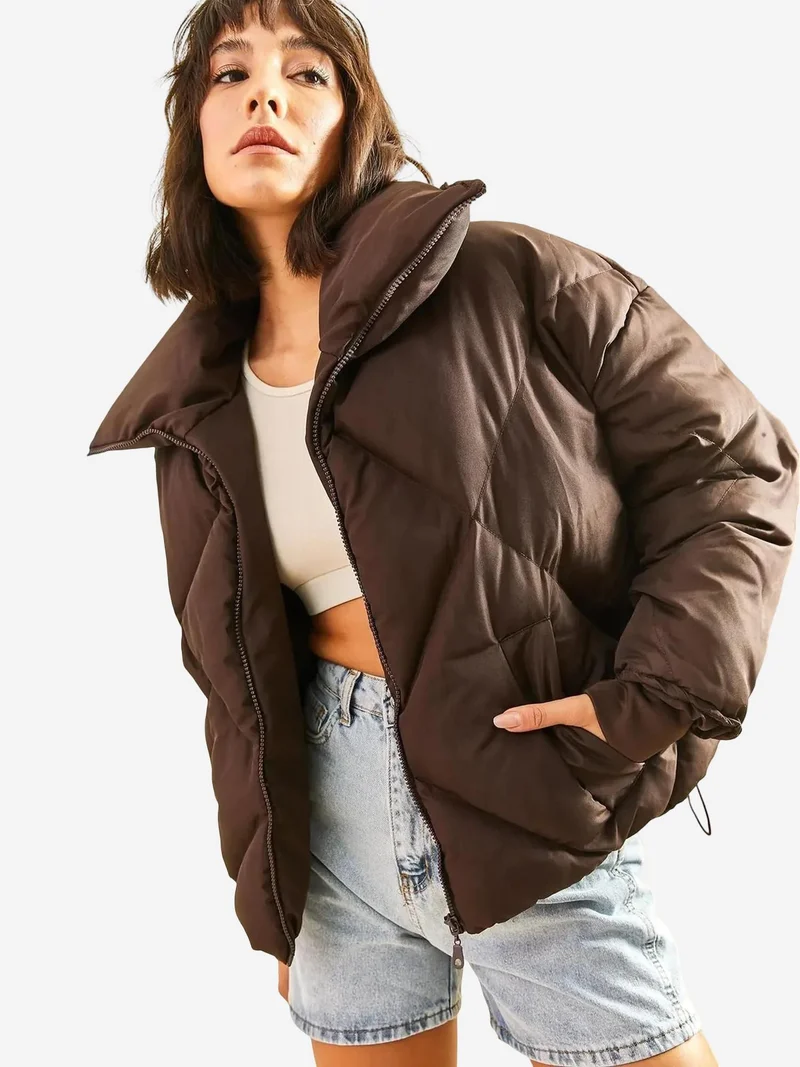 بيانكو لوتشي معطف منتفخ كبير الحجم من لوتشي