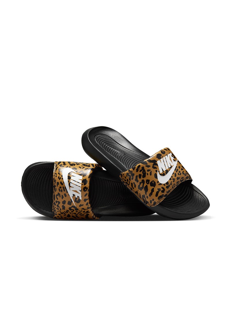 Nike VICTORI ONE SLIDE PRINT - Image 3