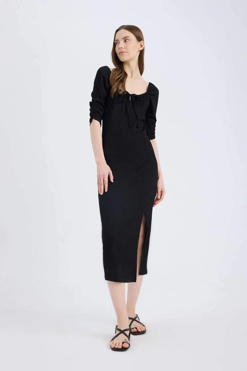 ديفاكتو Bodycon Square Collar Midi Dress