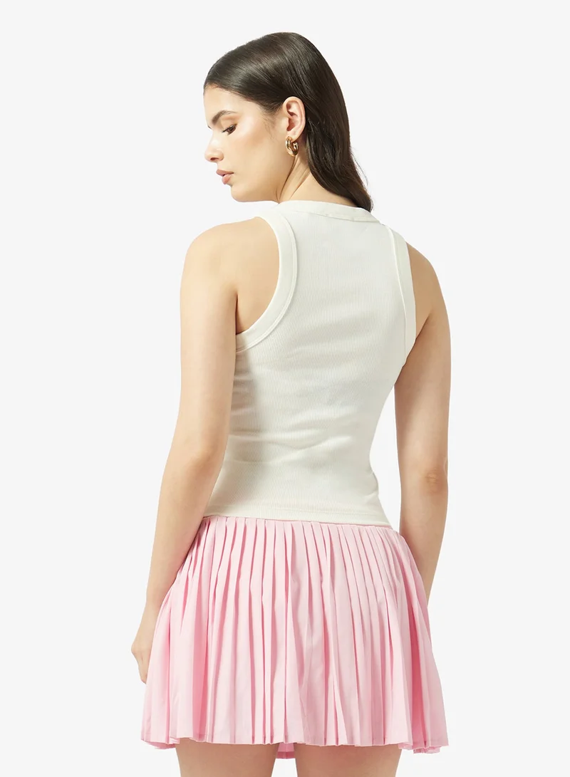 جيس جينز بلوزة بلا أكمام بحمالات متقاطعة