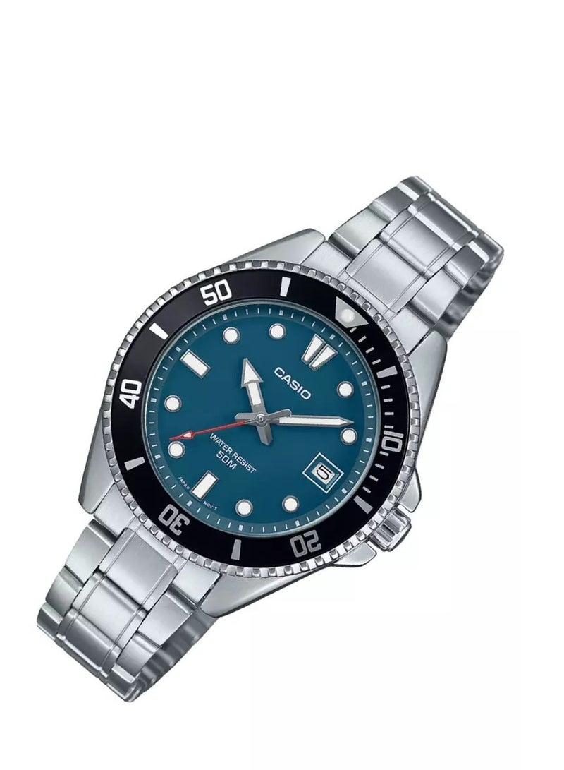 CASIO Analog Women Watch MDV-10D-2A1VDF - Image 2