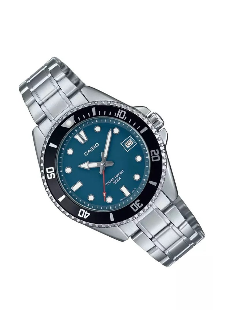 CASIO Analog Women Watch MDV-10D-2A1VDF - Image 3