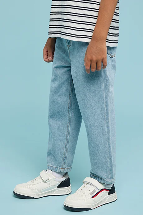 R&B Washed Straight Fit Jeans with Button Closure