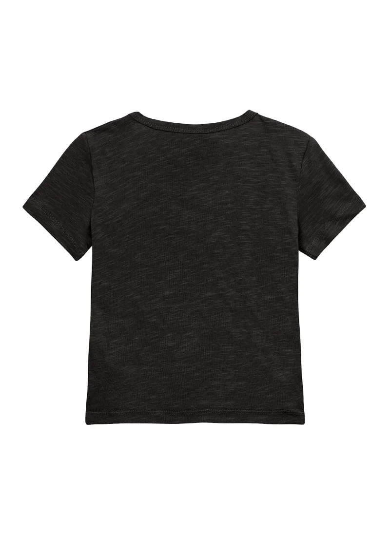 مينوتي Teen Boys Classic T-Shirt With Buttons