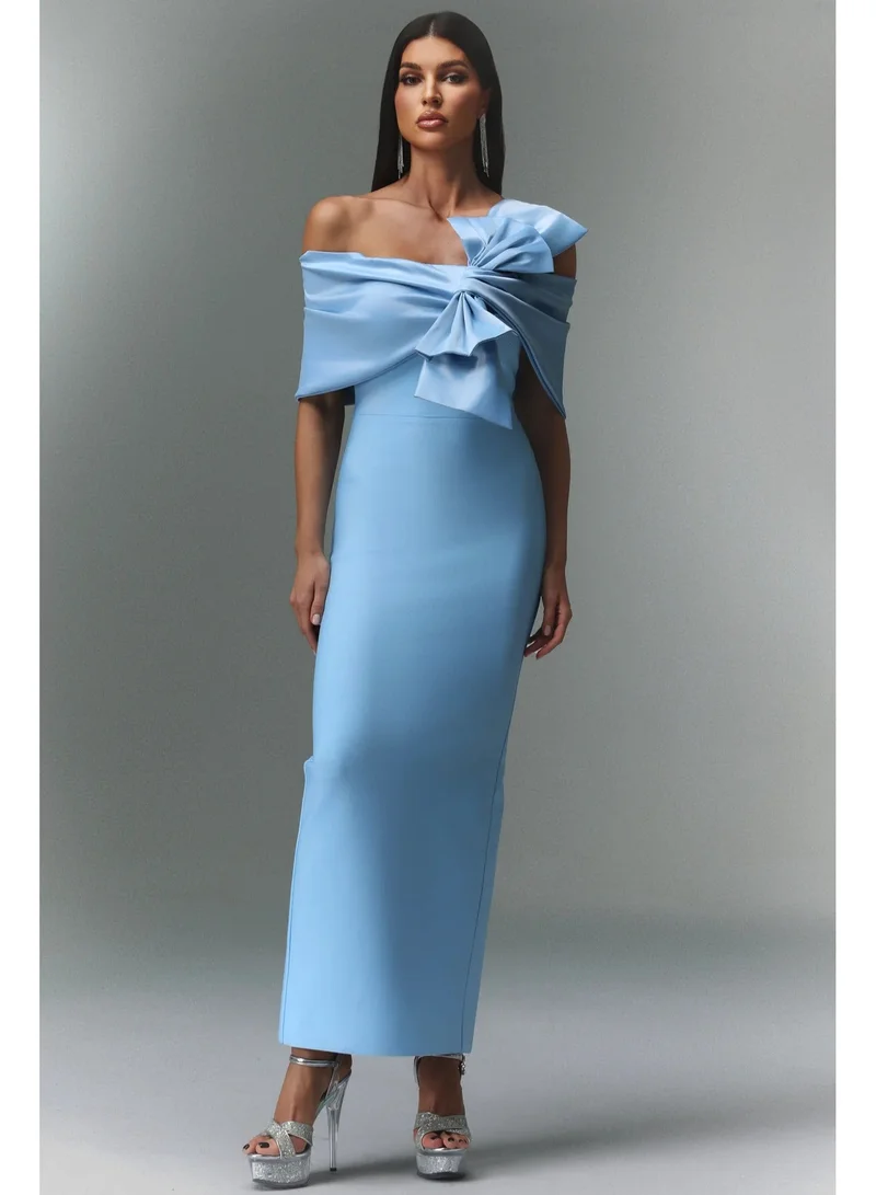 Uara Off-The-Shoulder Bow Bandage Maxi Dress