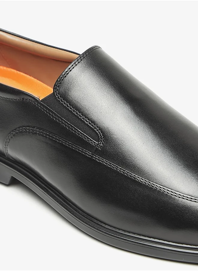 لو كونفورت Men's Solid Slip-On Loafers