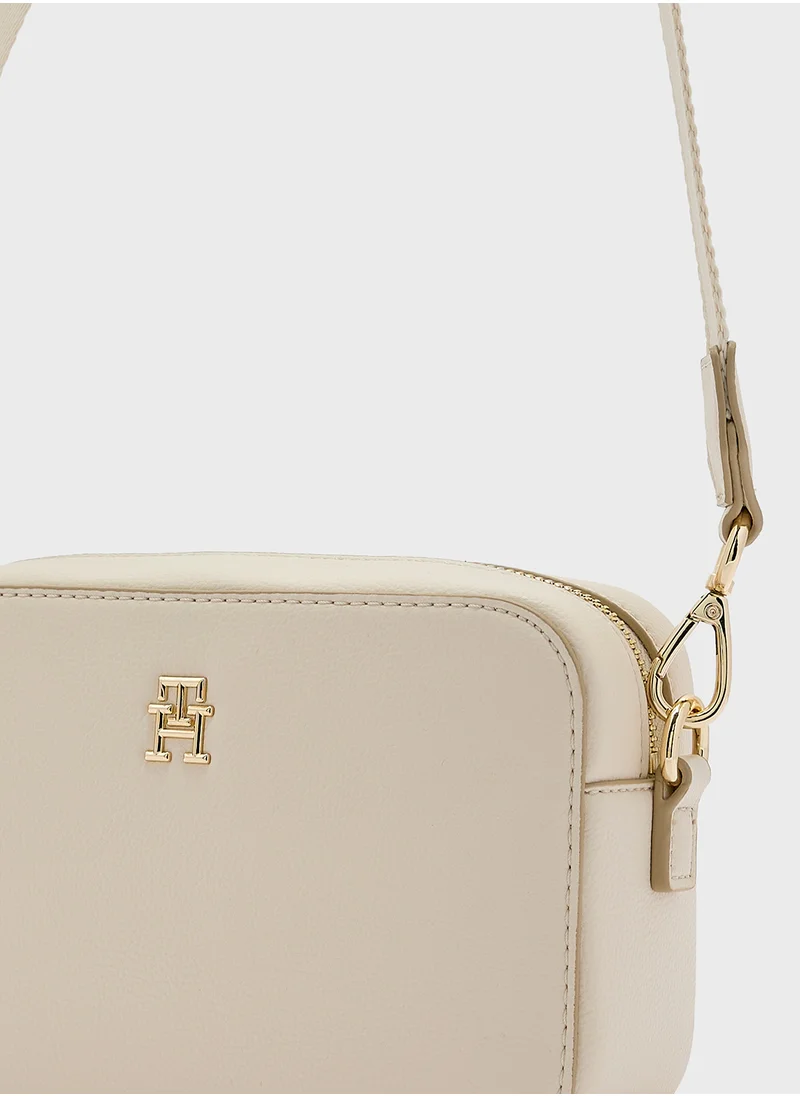 TOMMY HILFIGER Logo Detail Zip Over Crossbody