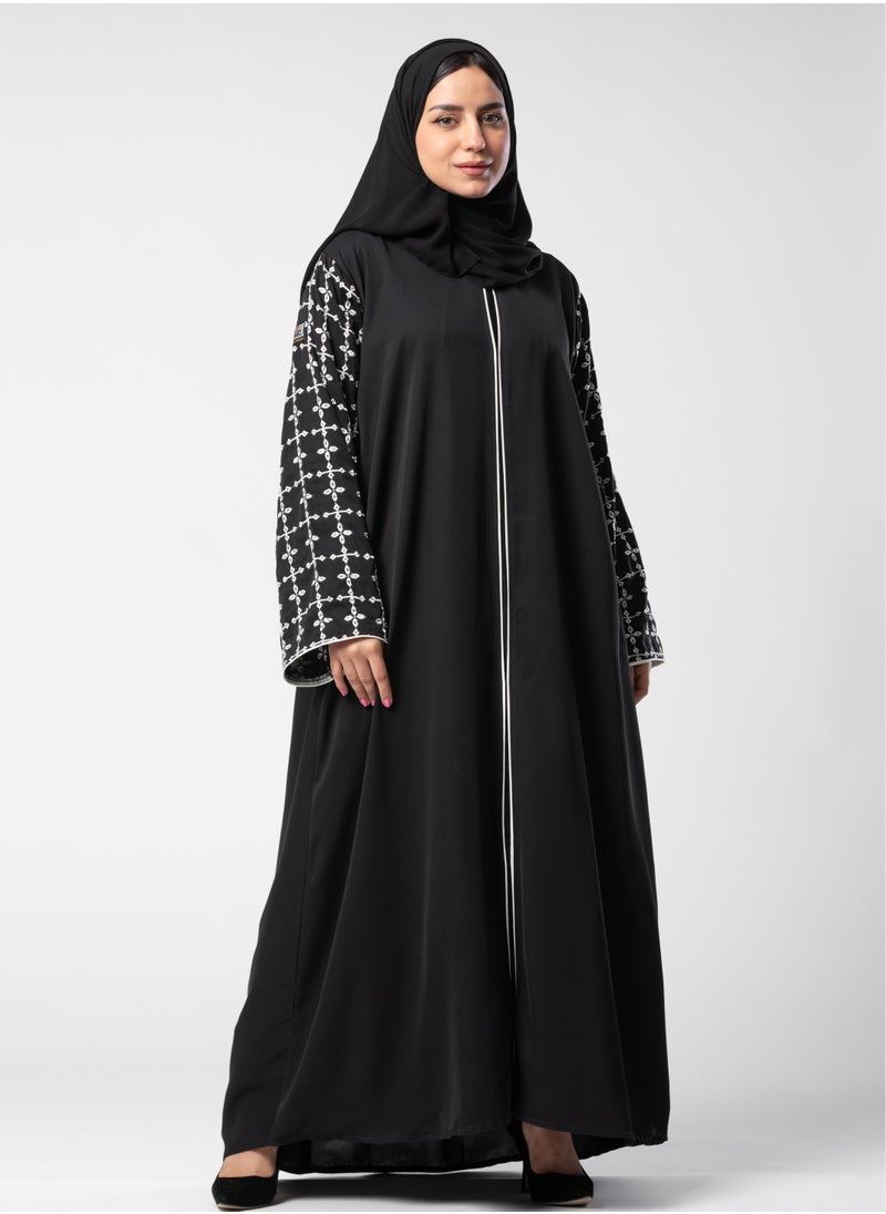 دار امتنان  - عباية ترنش كوت مطرزه بالورد الابيض - Image 1