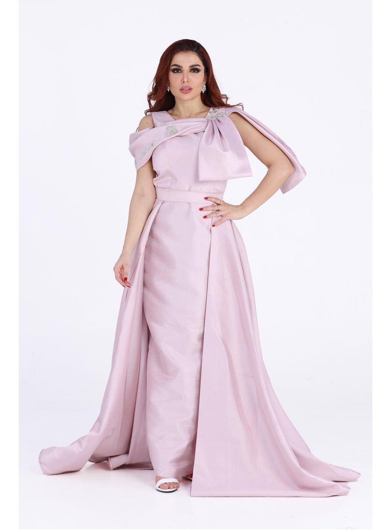Modern Design Women's evening dress We offer you the finest and most luxurious wedding dresses that were specially made for the modern designer at the hands of the largest experts in terms of the material of this d  - Image 1
