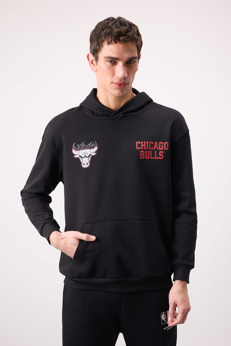DeFacto Man DeFactoFit NBA Chicago Bulls Boxy Fit Thick Sweatshirt  - Image 4