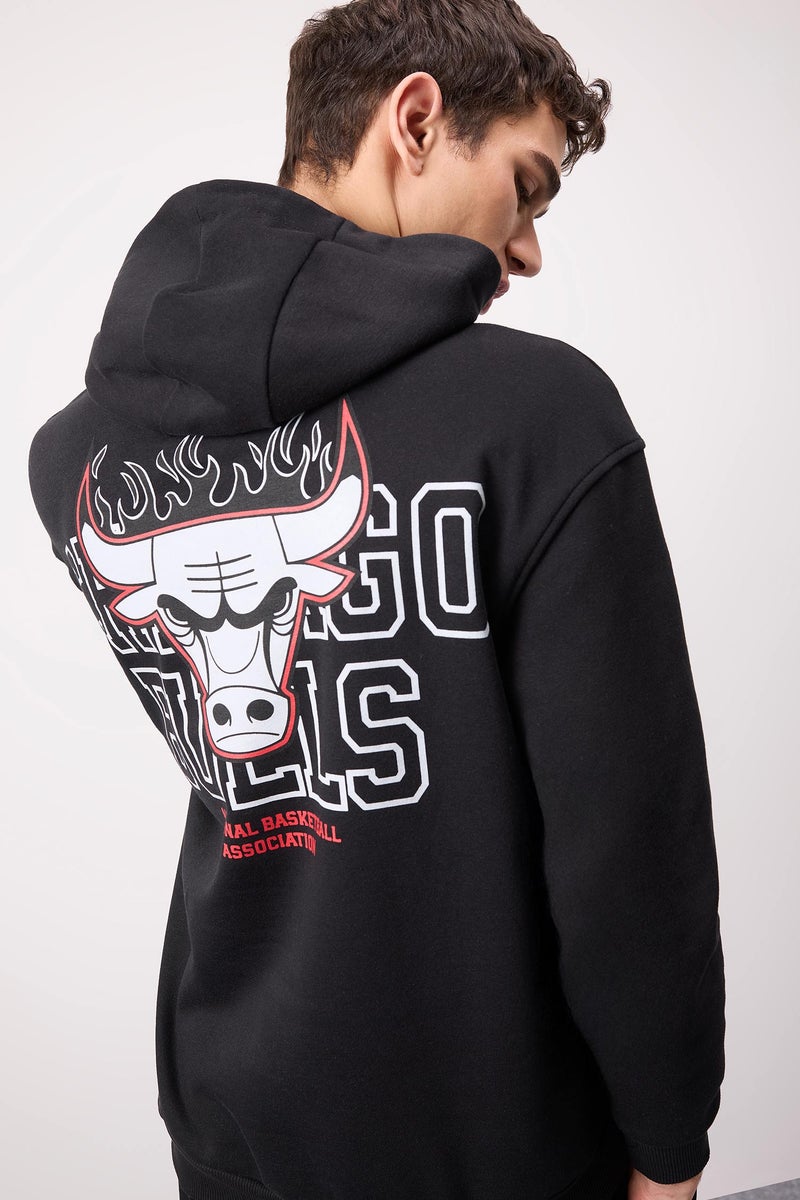 DeFacto Man DeFactoFit NBA Chicago Bulls Boxy Fit Thick Sweatshirt  - Image 1
