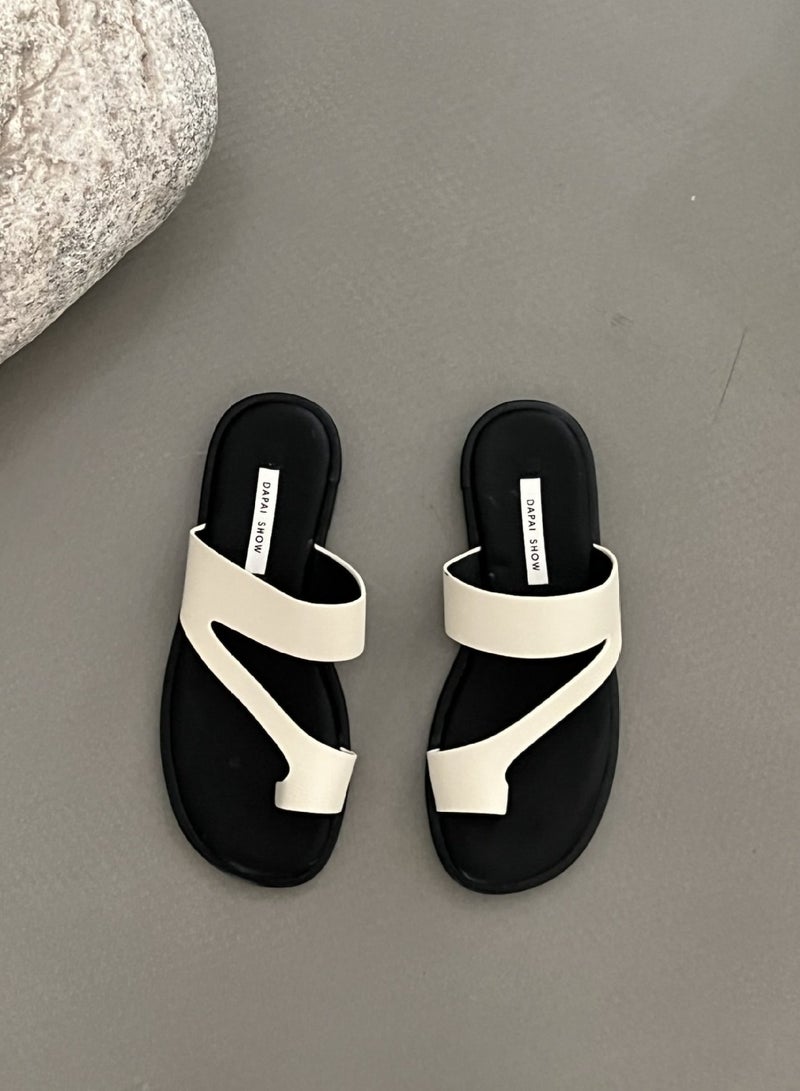Women's Retro Beach Sandals And Slippers  - Image 1
