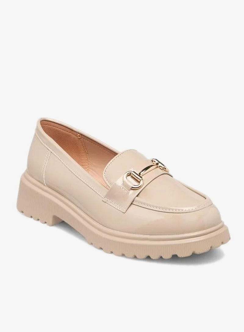 سيليست لوفرز نسائي بلمسة معدنية