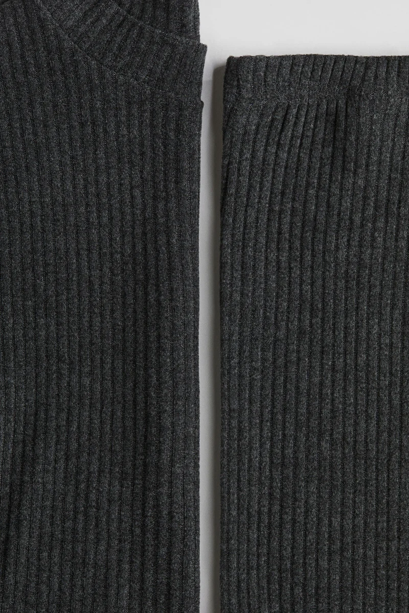 H&M 2-piece top and trousers set