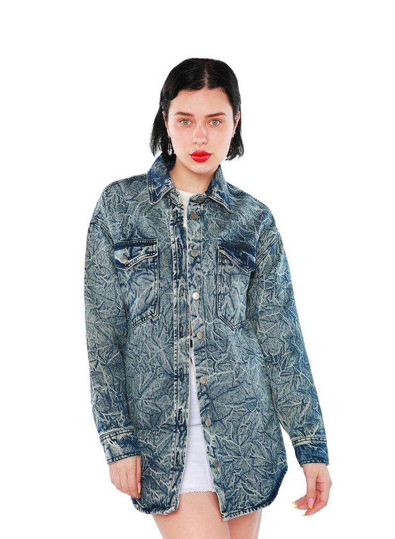 لندن راج جاكيت جينز مغسول بالأحماض ومتجعد باللون الأزرق الداكن - Image 1