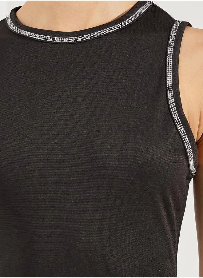 ستايلي Contrast Stitch Detail Round Neck Tank