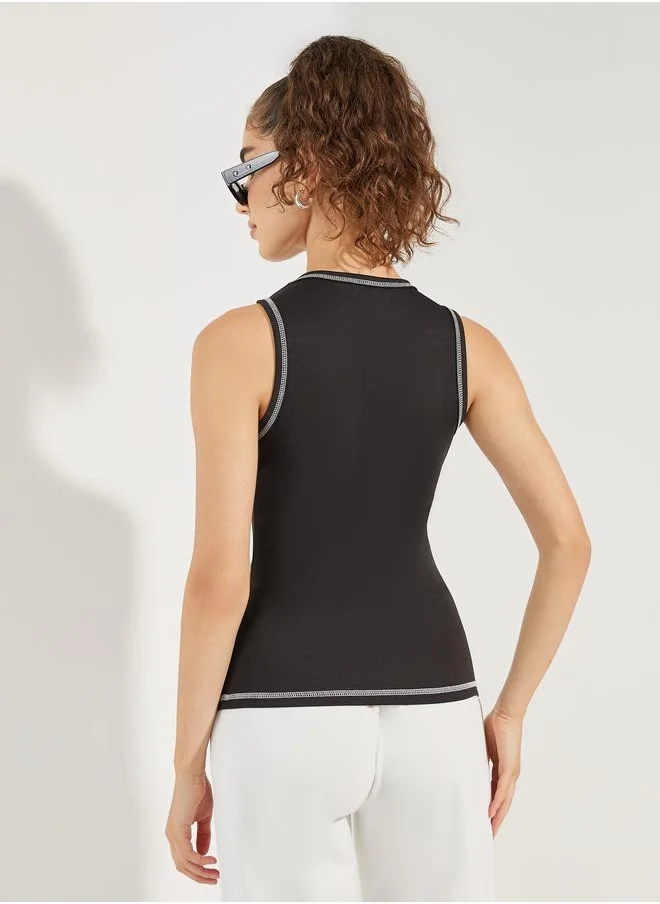 ستايلي Contrast Stitch Detail Round Neck Tank