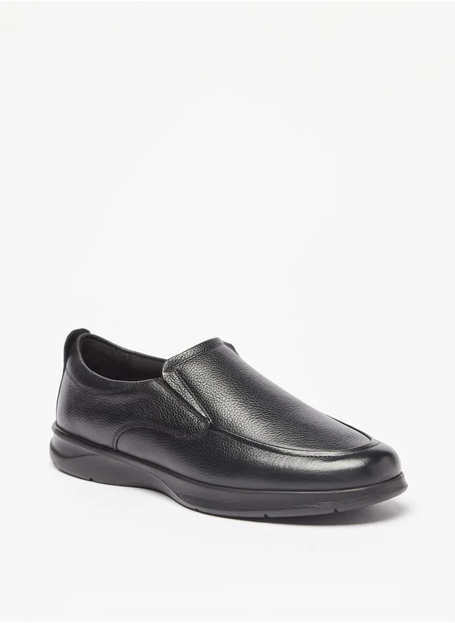 دوتشيني Men's Solid Slip-On Loafers