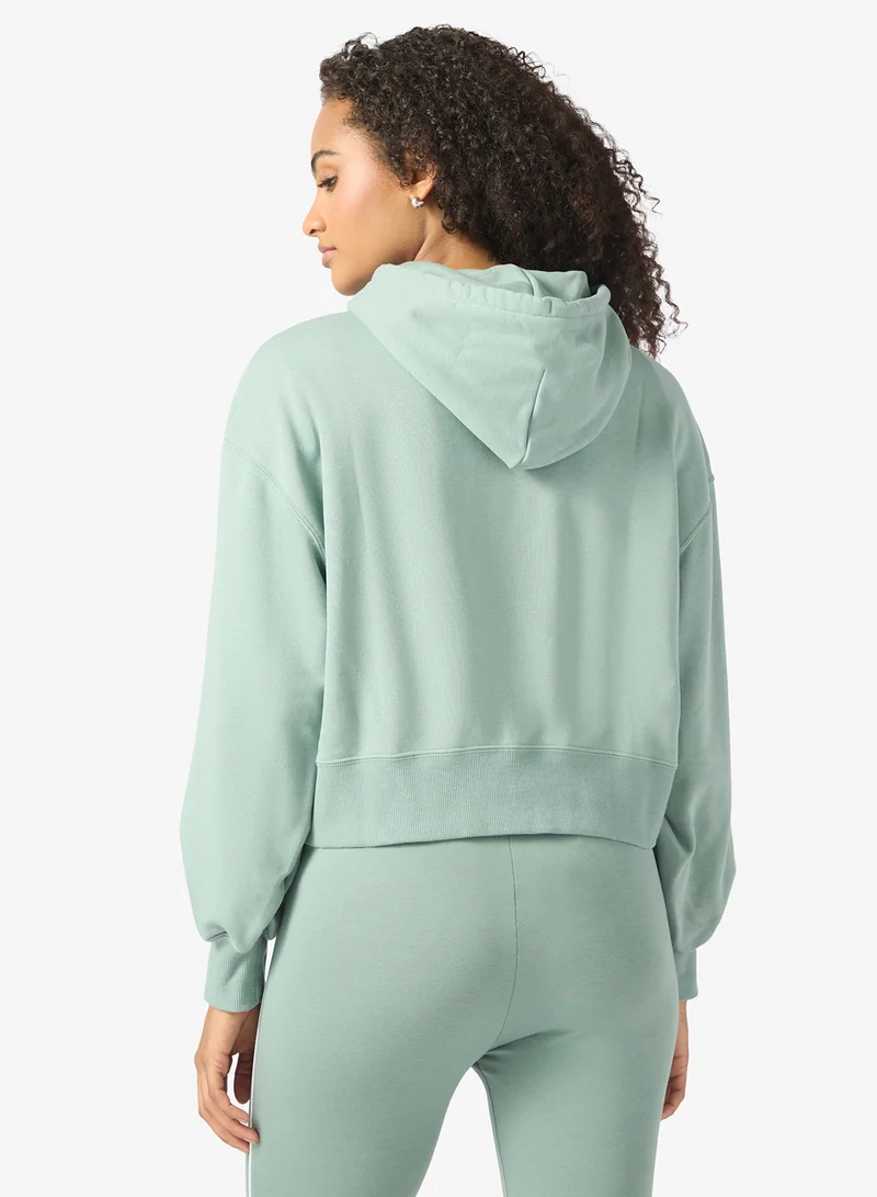 PUMA Wardrobe Essential Relaxed Cropped Hoodie