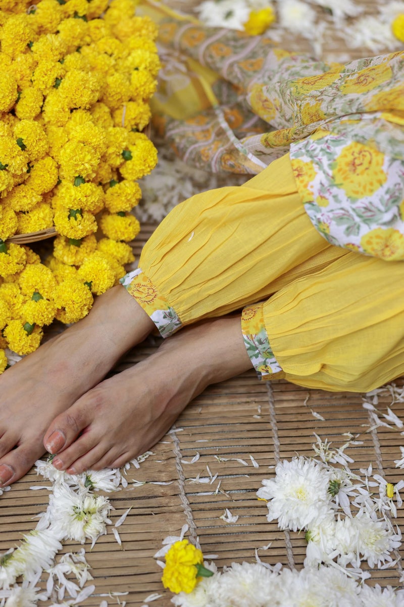 LookMark Kurta Set: Fashion That Echoes Tradition: Make a Style Statement with Our Cotton Blend Kurti Pant Dupatta Sets! Yellow - Image 3