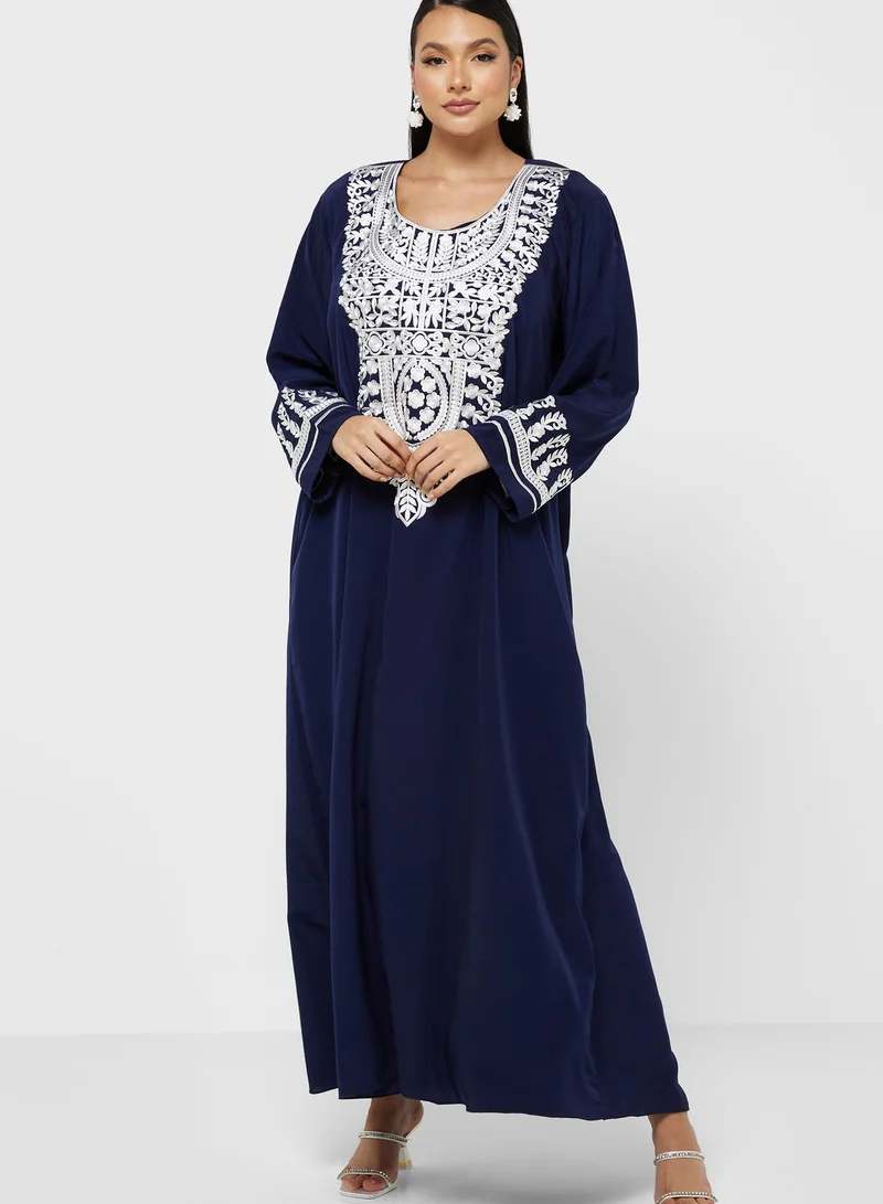 Khizana Embroidered Detail Jalabiya