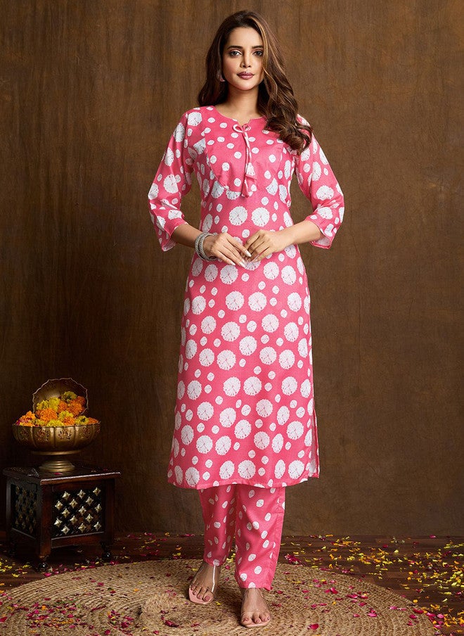 Women Basket Women Floral Printed Pure Cotton Round-Neck Straight Kurta with Trousers