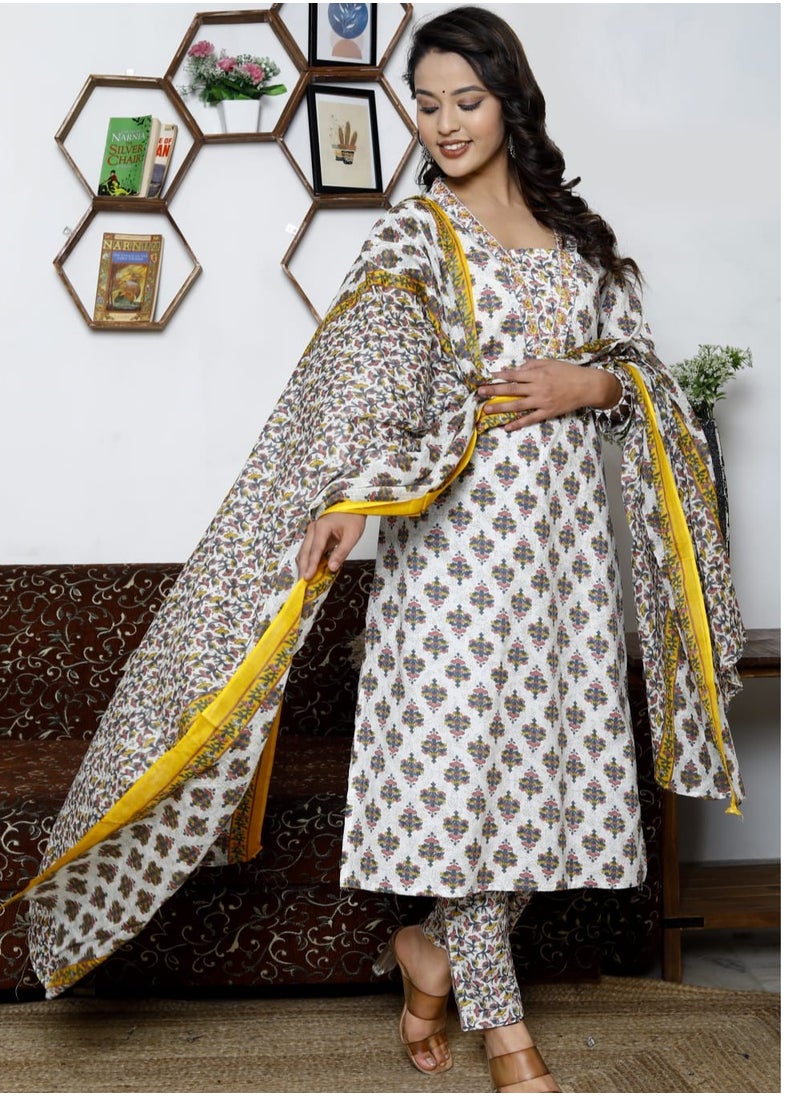Two Directional Print Cotton Kurti Pant Dupatta Set Ethnic Wear for Women.