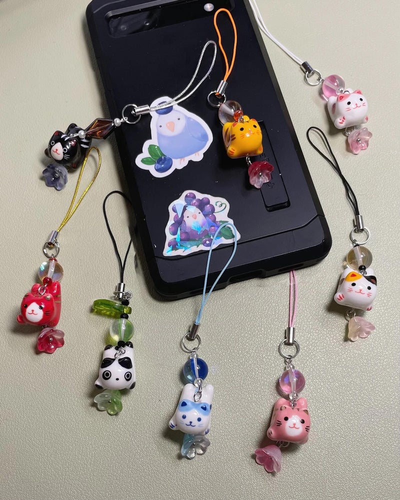 Agromusk Cat Phone Charms,Cute Lucky Kitty Beaded with Flower Phone Strap,Kawaii Y2K Bag Decor Aesthetic Handmade Ceramic Cat Charm Accessories for Case,Airpods,Camera,Keychain(Orange) - Image 5