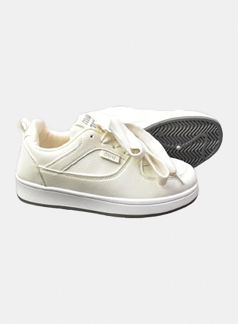 Miu Miu Stylish women's sneakers made of genuine leather - Image 2