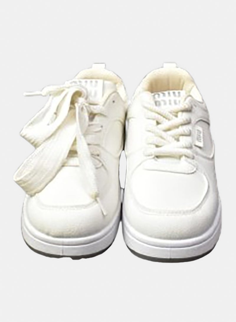 Miu Miu Stylish women's sneakers made of genuine leather - Image 1