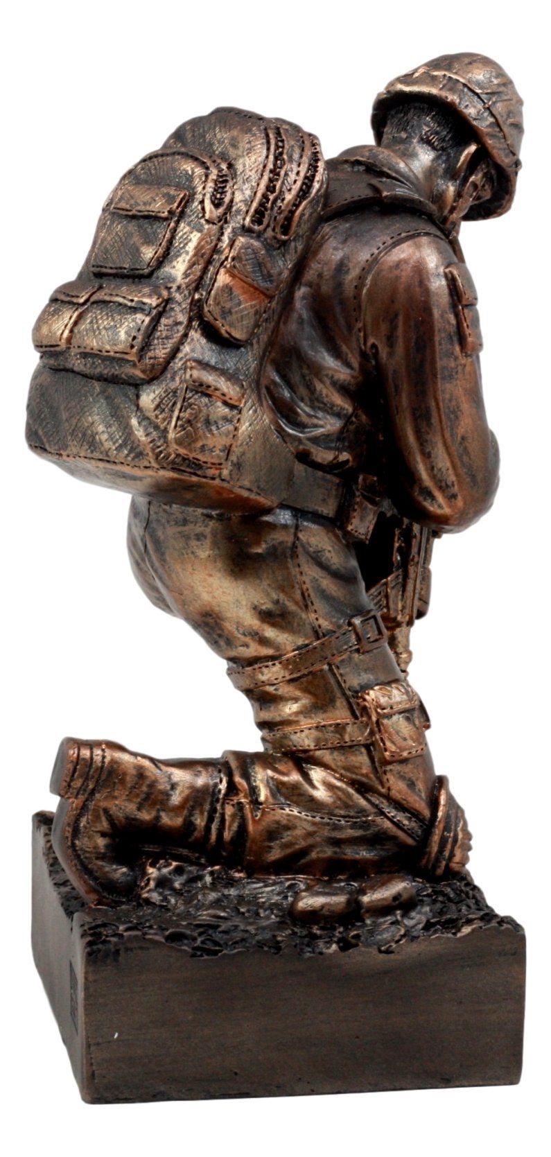 إيبروس جيفت Ebros Gift Battlefield Kneaeling Soldier Soldier تمثال 8.5 "H Honor & Valor Military Combat Unit Brother in Arms ذهب تمثال الأسلحة ولكن لم ينسى - Image 4