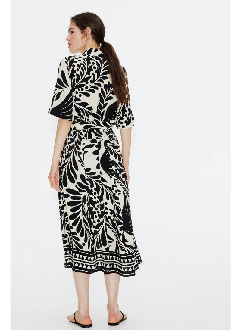 اتش اند ام Tie-belt shirt dress