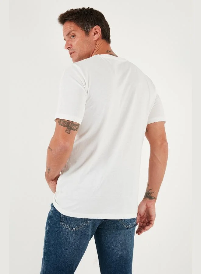 Buratti  Buratti Detailed Cotton Regular Fit Crew Neck T-Shirt Men's T-Shirt 59020203 for Men | Best Price UAE