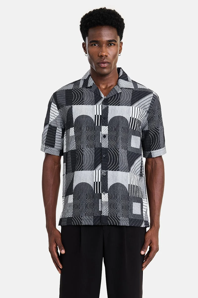 سنيتش Black Geometric Half Sleeve Boxy Vacation Shirt
